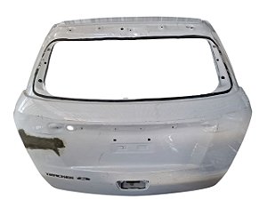 Tampa Traseira Gm tracker 2013 a 2020Com detalhe