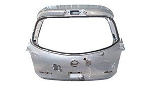 Tampa Traseira Nissan March 2014 a 2019Com detalhe
