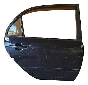 Porta Traseira Direita Toyota Corolla 2003 A 2008 Detalhe