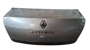 Tampa Traseira Renault Symbol Sedan 2009 a 2013 Com detalhe