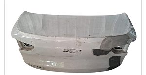 Tampa Traseira Gm Onix Sedan 2019 a 2022 Com detalhe