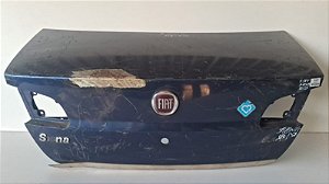 Tampa Traseira Fiat Siena Sedan 2011 a 2015 Com detalhe