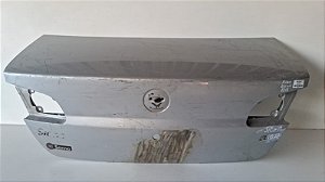 Tampa Traseira  Fiat Siena Sedan 2011 a 2015 Com detalhe