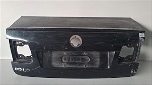 Tampa Traseira Vw Polo Sedan 2009 a 2014 Com detalhe