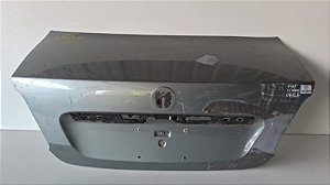 Tampa Traseira Fiat linea Sedan 2012 a 2016 Com detalhe