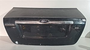 Tampa Traseira  Ford Fusion Sedan 2006 a 2009 Com detalhe