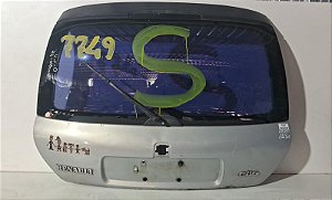 Tampa Traseira Renault Clio 2002 a 2005 Com detalhe