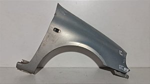 Paralama Lado Direito Renault Clio 1999 a 2003 Com detalhe