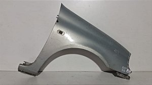 Paralama Lado Direito Renault Clio 1999 a 2003 Com detalhe