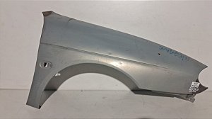 Paralama Direito Renault Megane 2000 a 2005 Com detalhe
