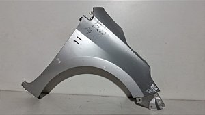 Paralama Direito Toyota Corolla 2014 a 2019 com detalhe