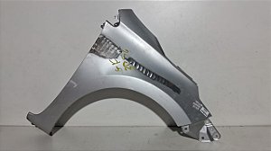Paralama Direito Toyota Corolla 2014 a 2019 com detalhe