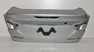 Tampa Traseira Sedan Ford Focus 2013 a 2015 Com detalhe