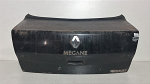 Tampa Traseira Sedan Renault Megane 2006 a 2012 Com detalhe