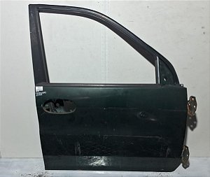Porta Dianteira Direita kia Carnival 2001 a 2005 Com detalhe