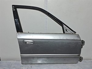 Porta Dianteira Direita Honda Civic 1997 a 2000 Com detalhe