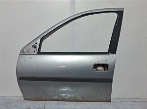 Porta Dianteira Esquerda Gm Corsa 1994 a 2016 Com detalhe