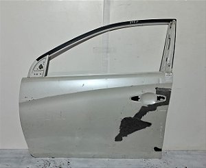 Porta Dianteira Esquerdo Toyota Yaris 2018 a 2024 Com detalhe