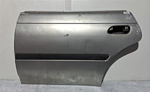 Porta Traseira Esquerda Subaru Legacy 1996 a 1998 C/ detalhe