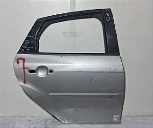 Porta Traseira Direita Ford Focus 2014 a 2020 Com detalhe