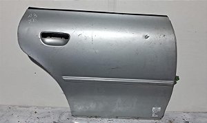 Porta Traseira Direita Audi A3 1997 a 2006 com detalhe