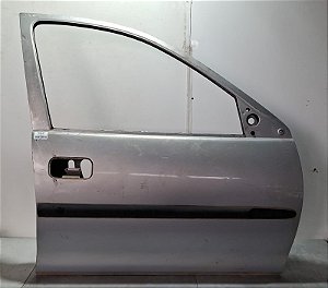 Porta Dianteira Direita Gm Corsa 1994 a 2016 Com detalhe
