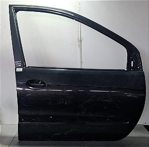 Porta Dianteira Direita Renault Scenic 2001 a 2009 detalhe