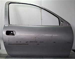 Porta Lado Direito Gm Corsa 1994 a 2002 Com detalhe