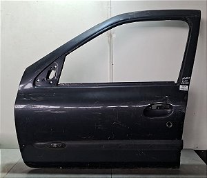 Porta Dianteira Esquerda Renault Clio 2002 a 2012 C/detalhe