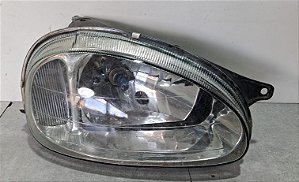 Farol Direito Gm Corsa 1994  a 2010 Paralelo Com detalhe