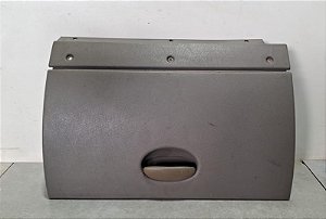 Tampa Porta luvas Citroen Xsara Picasso 2001 a 2008 detalhe