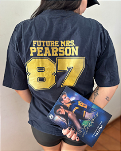 Camiseta "Future Mrs. Pearson"