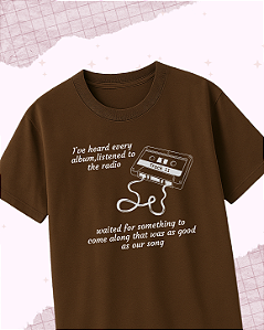Camiseta "Our Song"