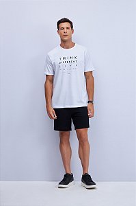 CAMISETA SLIM MANGA CURTA EM MALHA COM ESTAMPA FRONTAL