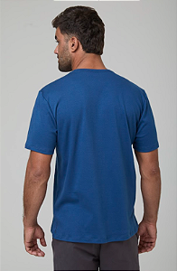 CAMISETA  SLIM EM SUEDINE