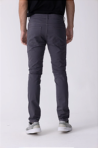 CALÇA SKINNY FIVE POCKETS EM SARJA COLOR COM ELASTANO