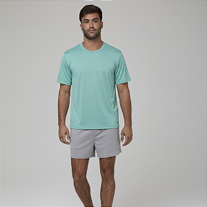 CAMISETA COMFORT EM MALHA COM POLIAMIDA E ESTAMPA NA BARRA