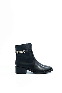 BOTA VANUCIA BASICA CANO CURTO FIVELA LATERAL