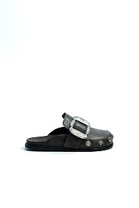 CLOG VANUCIA COM FIVELA E APLICAÇÕES