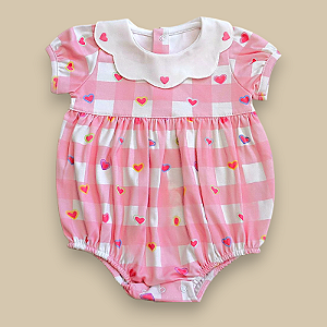 Macaquinho Body Coração Colorido com Babado - Xadrez Rosa