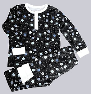 Pijama Blusa e Calça ML - Astros Fundo Preto Menino