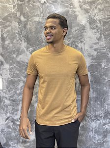 CAMISETA STRONG JP CARAMELO