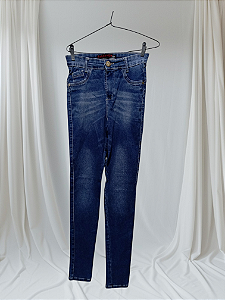 Calça jeans feminina Tam 40 com estress