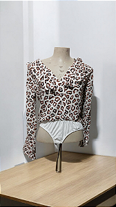 Bodys estampa de onça manga longa Tam P. Veste M também