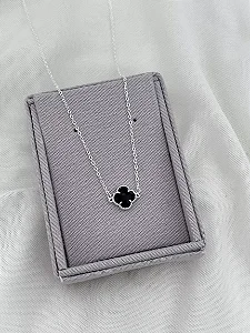 Colar Virginia Preto