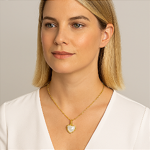 COLAR DE PÉROLAS LOVE