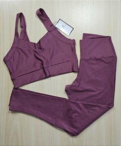 Conjunto de Legging Canelado - G (com top modelo Movimento)