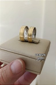 Par de Alianças Frisos Abertos 6mm