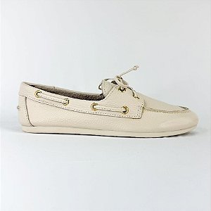MOCASSIM EM COURO COM COSTURAS E ILHÓS 1233