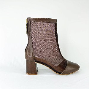 BOTA FEMININA CANO MÉDIO EM TELA COM DETALHES EM COURO 1816